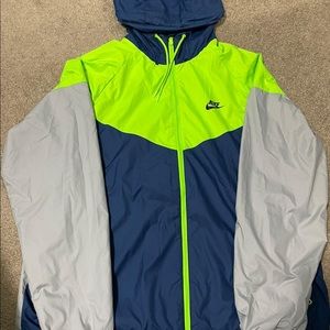 Nike wind breaker